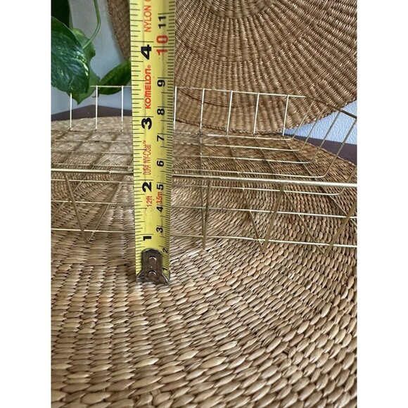 Gold lightweight wire basket - Picture 5 of 9